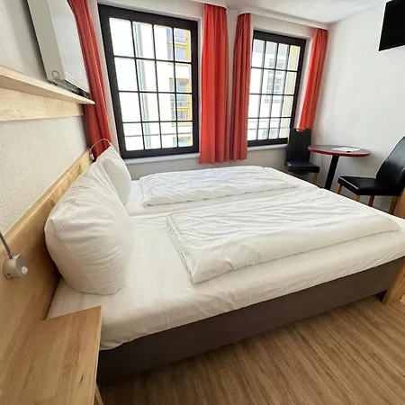 Aalreuse Hotel 2*