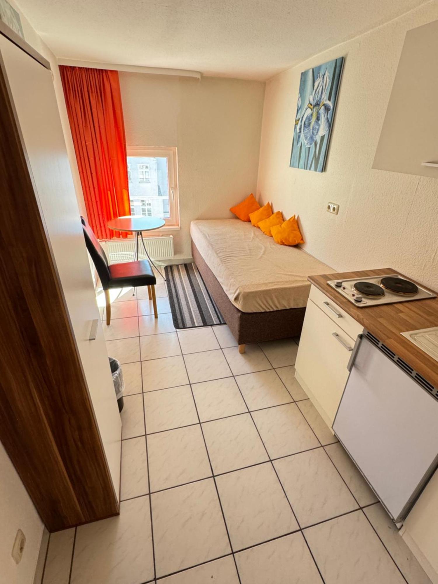 Hotel Aalreuse 2*